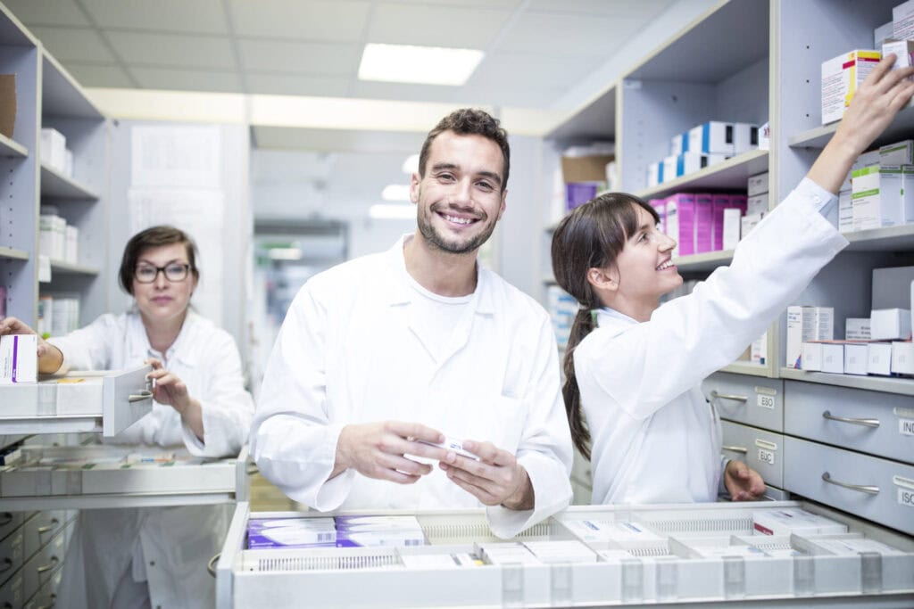 Using Your Local Pharmacy in Slidell Over Chain Stores